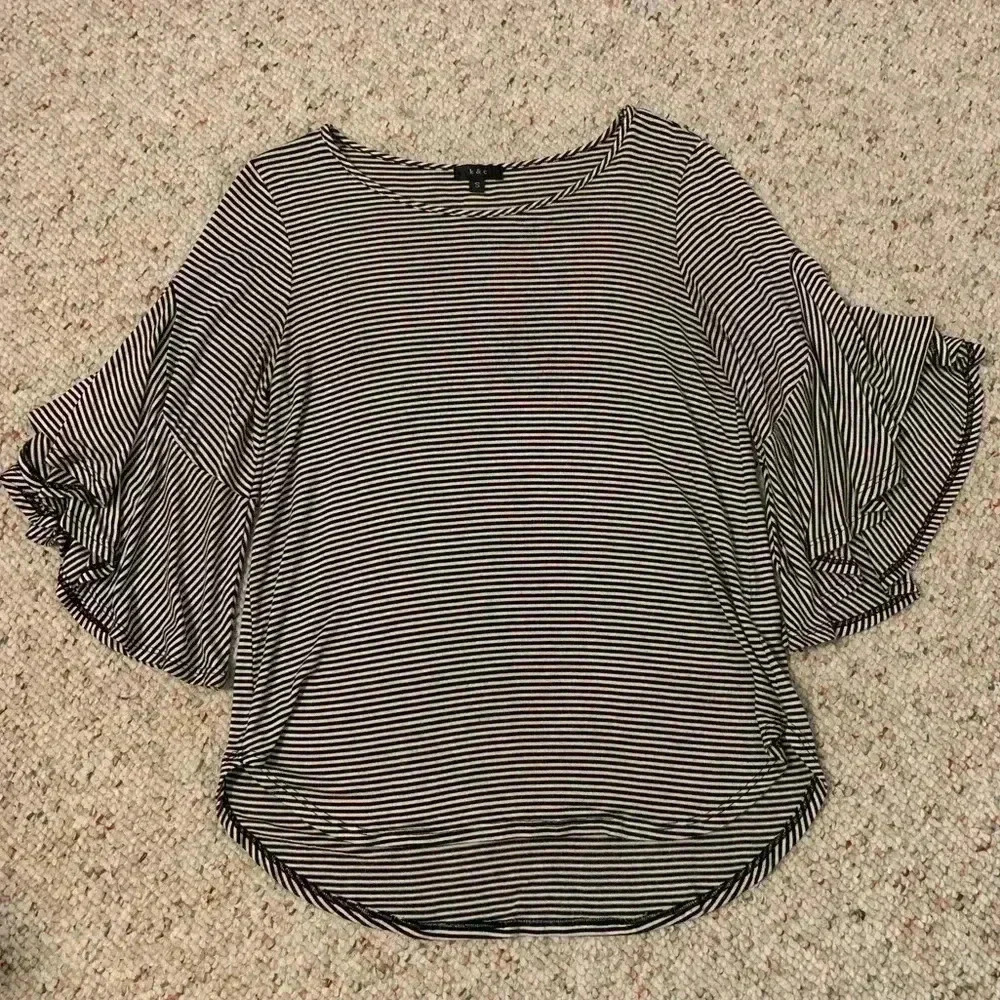 K&C black and white stripe bell sleeve top S